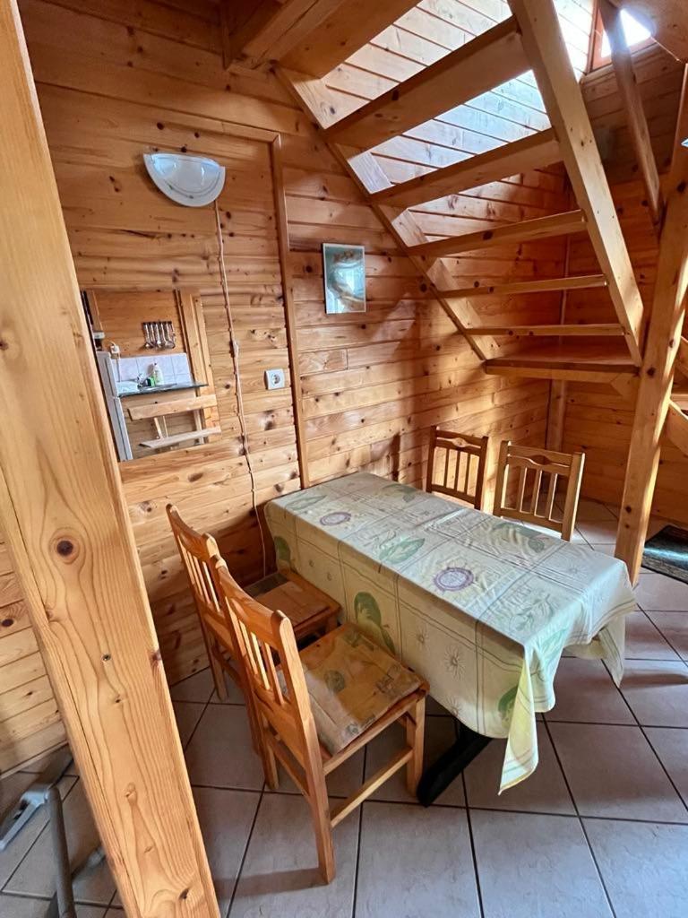 Almos Apartman Balatonfenyves Exterior foto